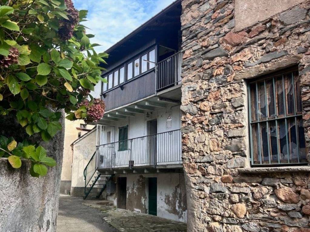Casa indipendente a Cuasso al monte in Via del Sasso - Foto 3