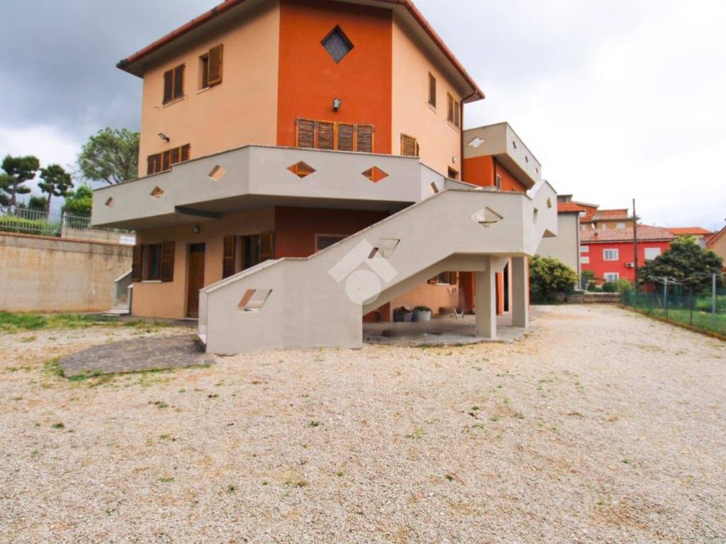 Villa a Castelfidardo in Via de Pimodan, 3 - Foto 2