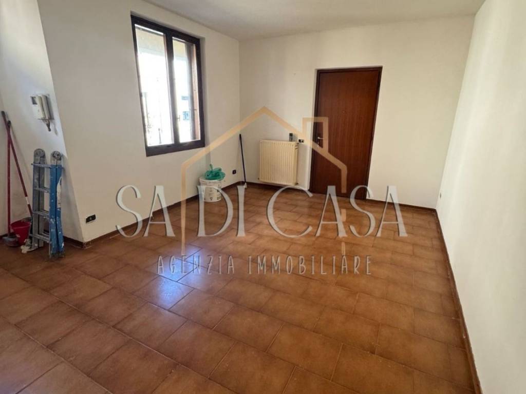 Appartamento a Lonate pozzolo in Via San Taddeo - Foto 4