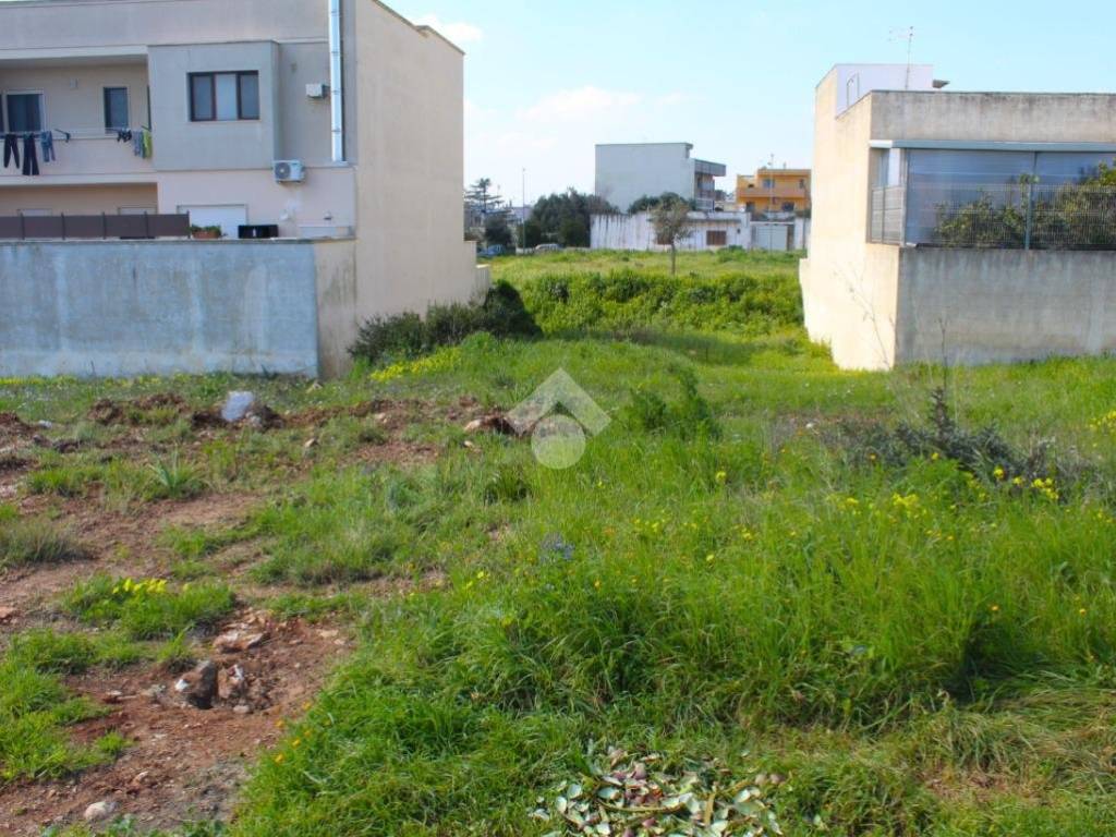 Terreno a Carovigno in VIA PAPA PAOLO VI - Foto 4