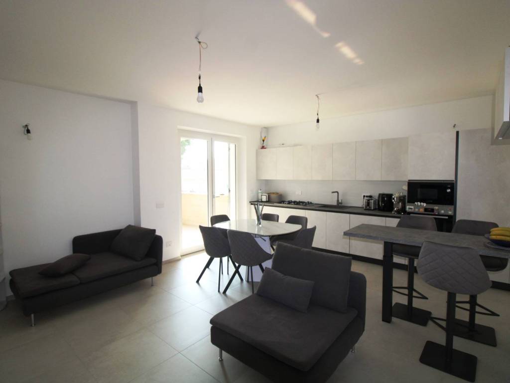 Appartamento a Civitanova marche in Via Guittone d'Arezzo - Foto 2