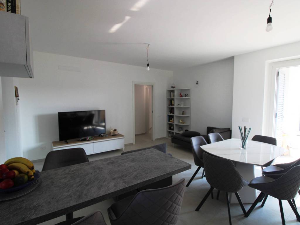 Appartamento a Civitanova marche in Via Guittone d'Arezzo - Foto 3