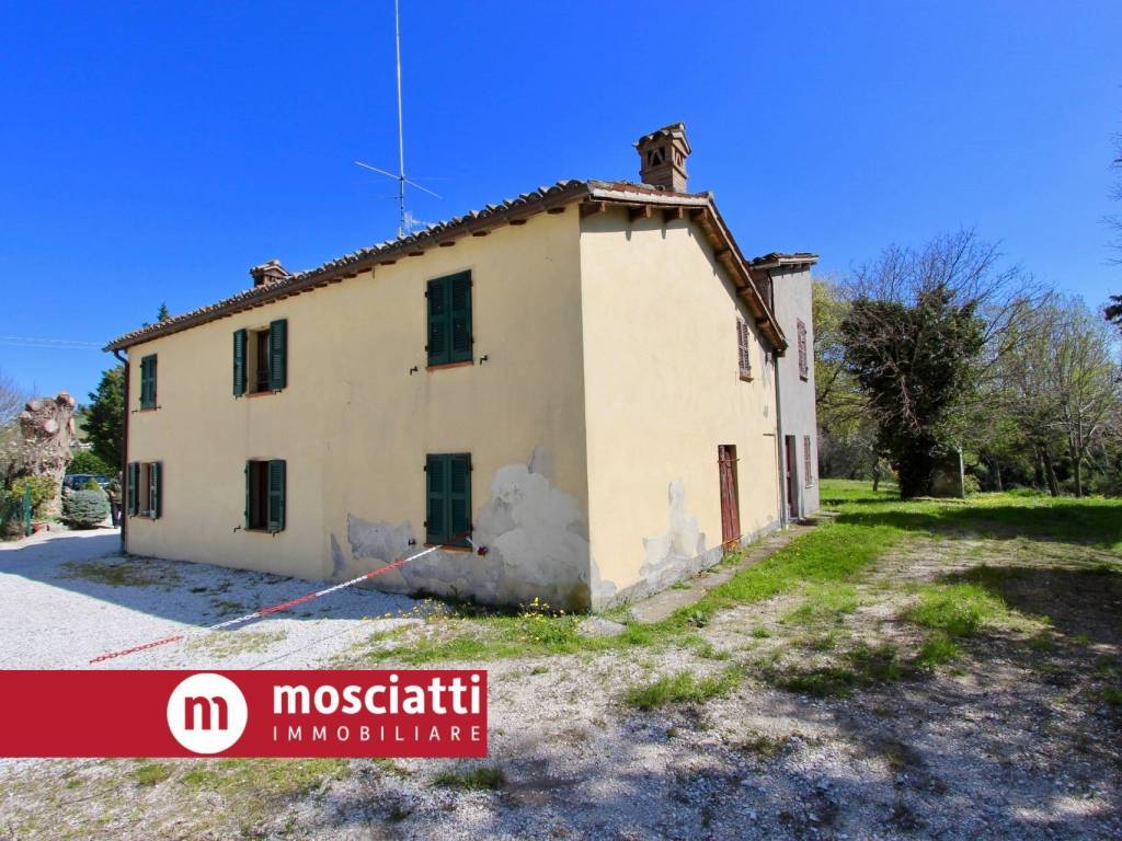 Casa indipendente a Matelica in Località Cecca - Foto 3