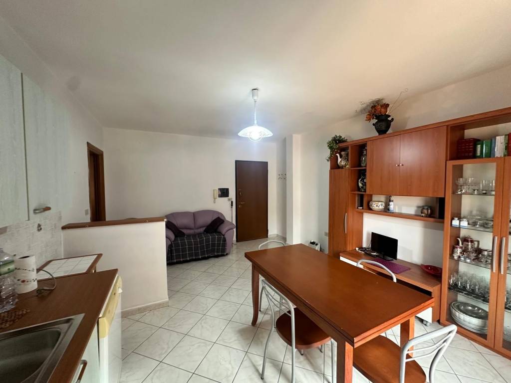 Appartamento a Assemini in Via Cipro - Foto 2