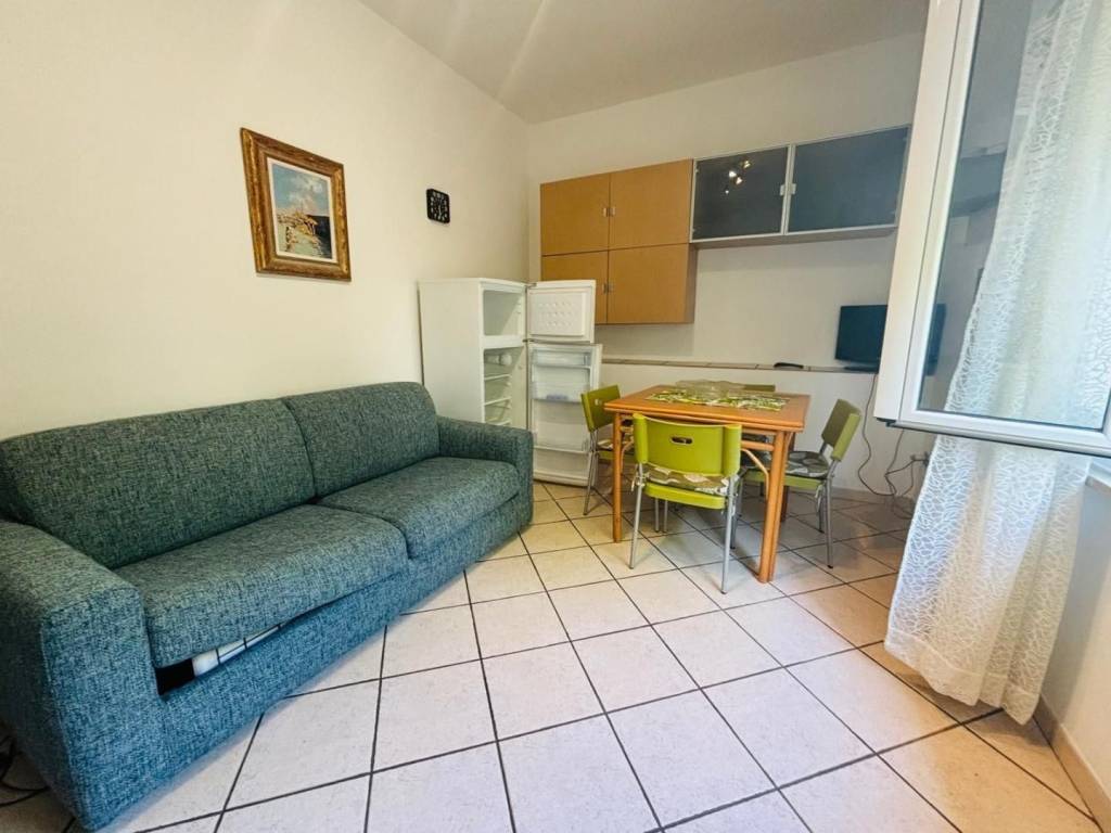 Appartamento a Livorno in Viale Goffredo Mameli, , 11 - Foto 3