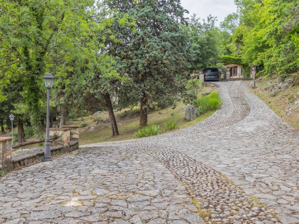 Villa a Monteleone sabino in Via Viaro - Foto 4