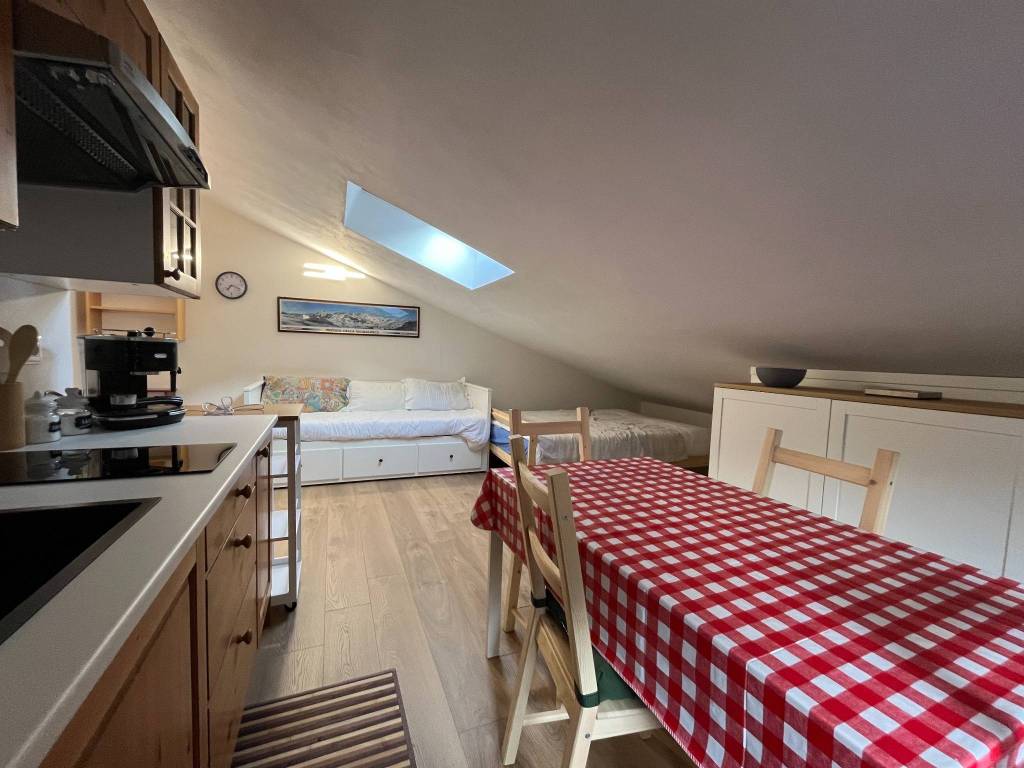 Appartamento a Chiesa in valmalenco in Via Nicolò Rusca - Foto 5