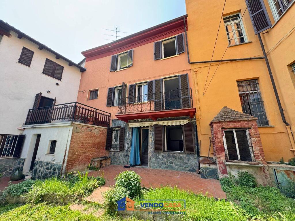 Casa indipendente a Nizza monferrato in Viale dei Partigiani, 21 - Foto 4