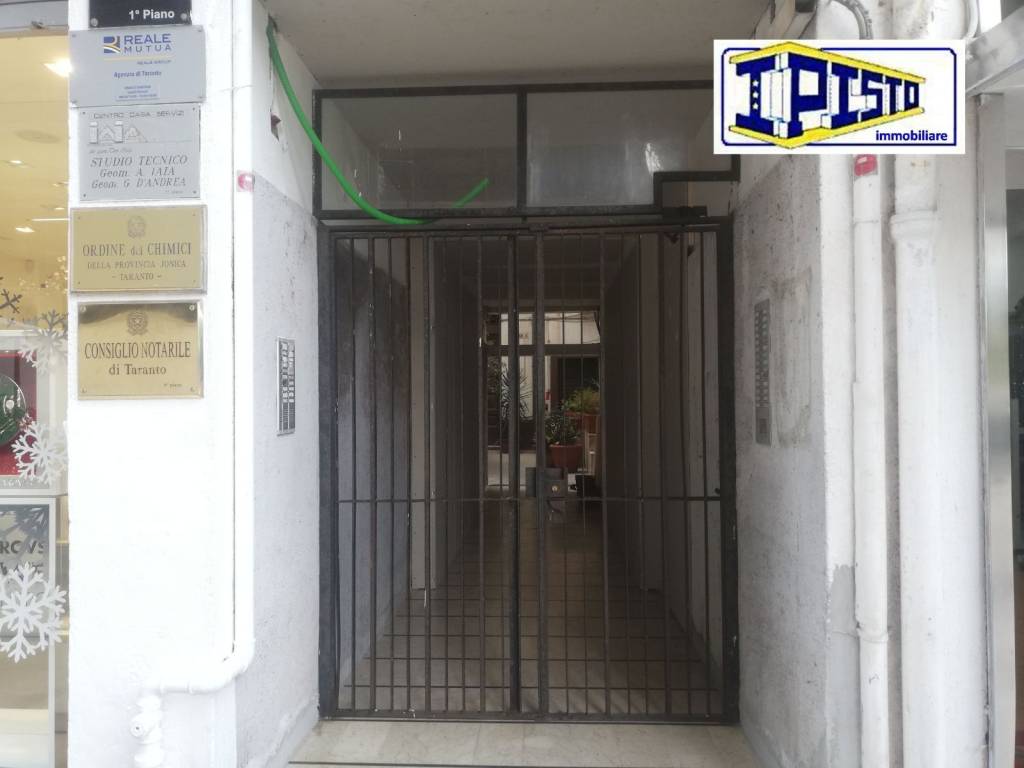 Appartamento a Taranto in Via Niccolò Tommaso d'Aquino, 74 - Foto 2