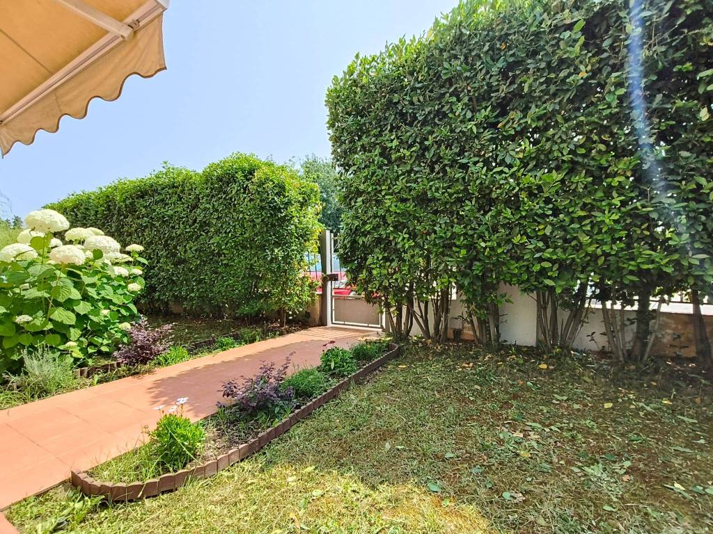 Casa indipendente a Serravalle pistoiese in Via Loreto e Carraiola, 70 - Foto 2