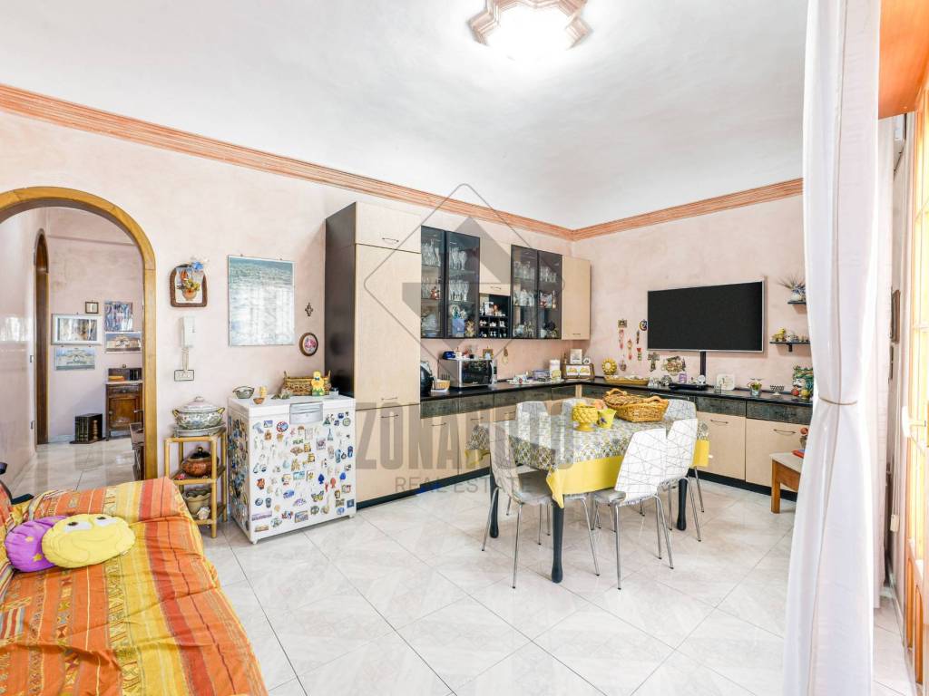 Appartamento a Noto in Corso Vittorio Emanuele, 155 - Foto 2