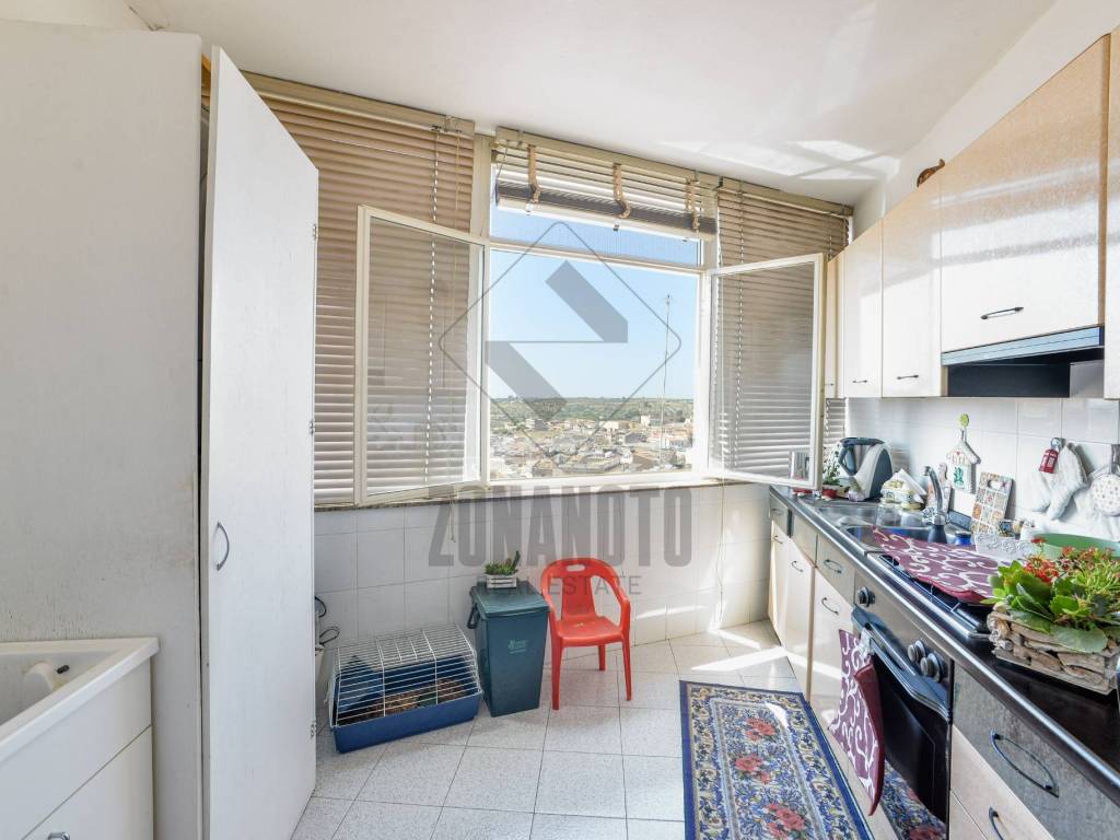 Appartamento a Noto in Corso Vittorio Emanuele, 155 - Foto 3