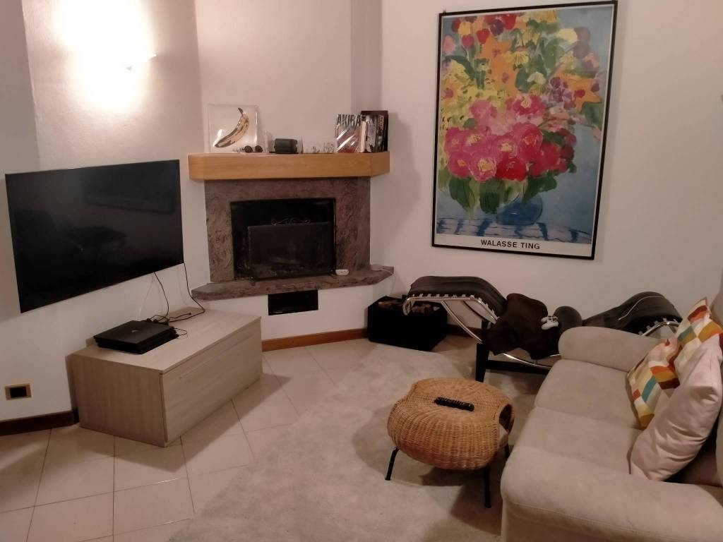 Appartamento a Cantù in Via Silvio Pellico, 11 - Foto 2
