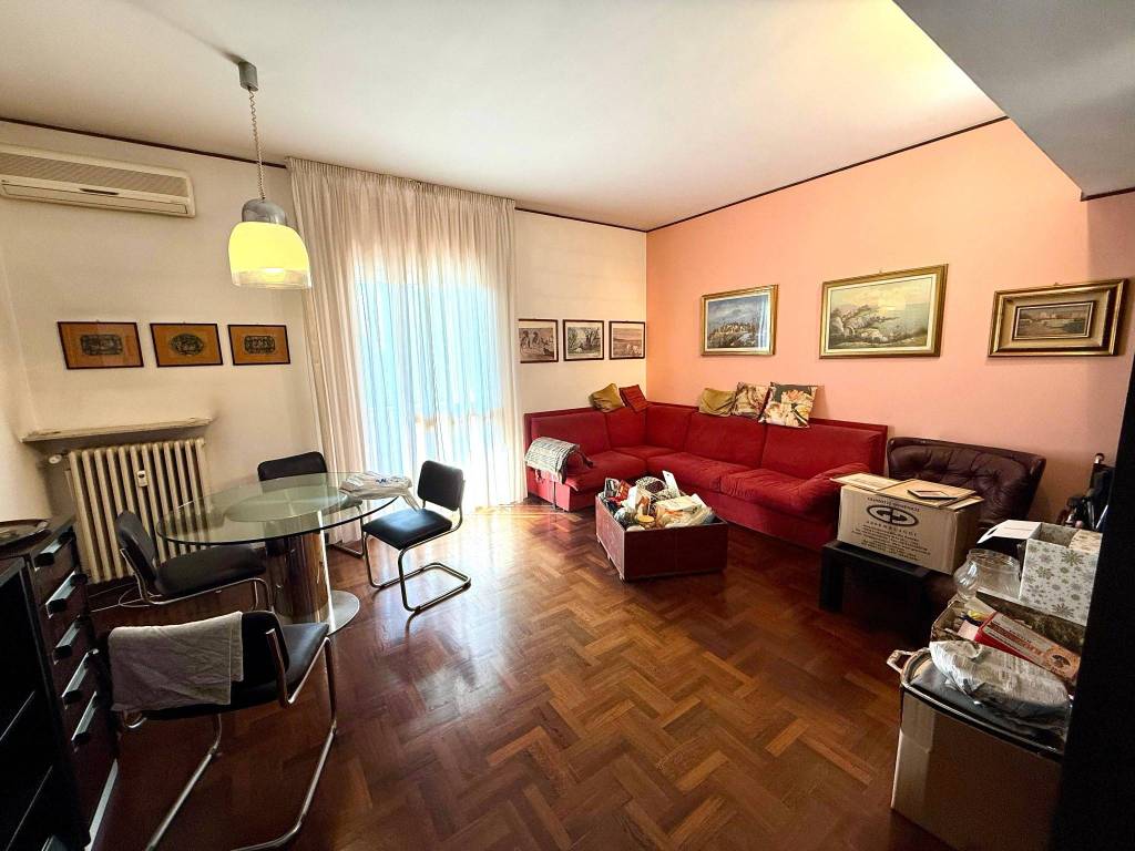Appartamento a Casale monferrato in Corso Valentino, 149 - Foto 2