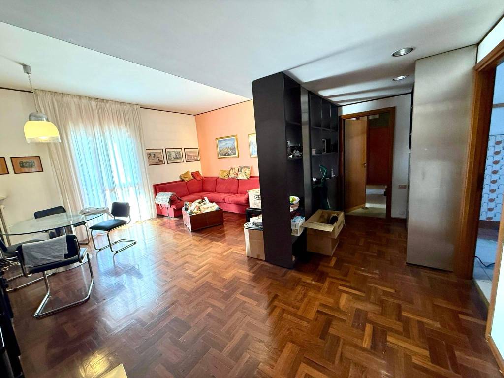 Appartamento a Casale monferrato in Corso Valentino, 149 - Foto 3