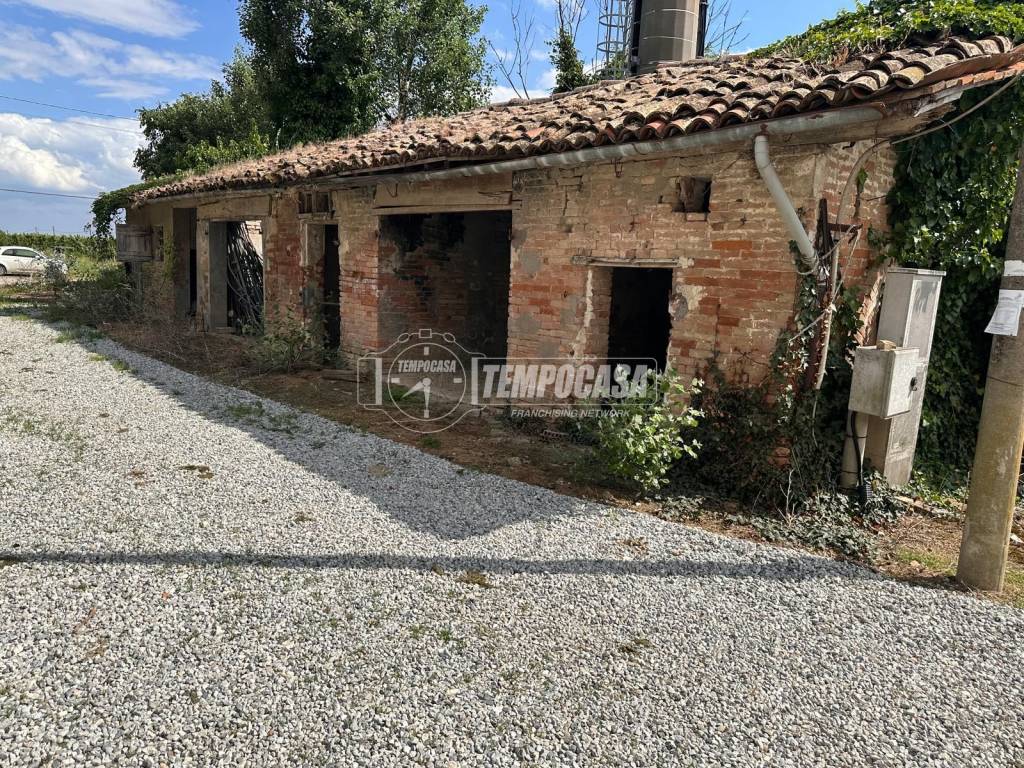 Rustico / casale a Faenza in Via Basiago 111 - Foto 4