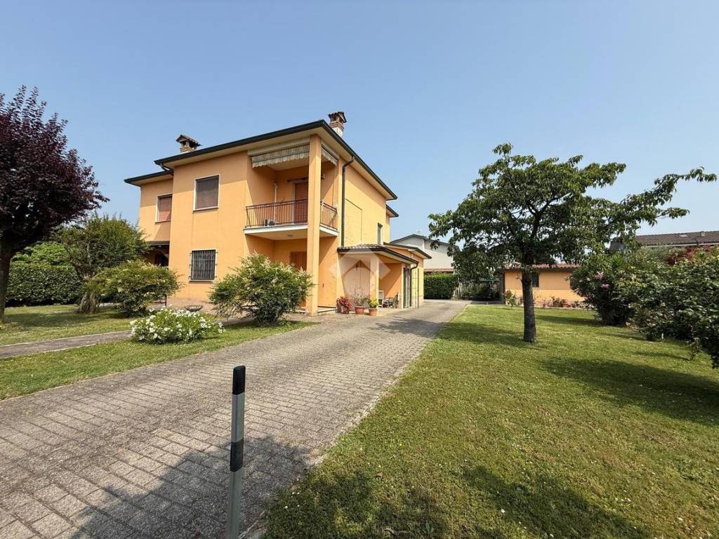 Villa a Capralba in Centro via giuseppe Verdi, 6 - Foto 3