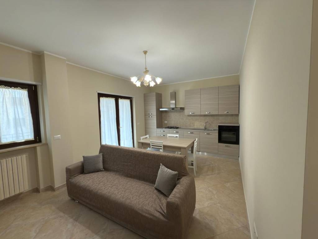 Appartamento a Cassino in Via Gioacchino Rossini - Foto 2