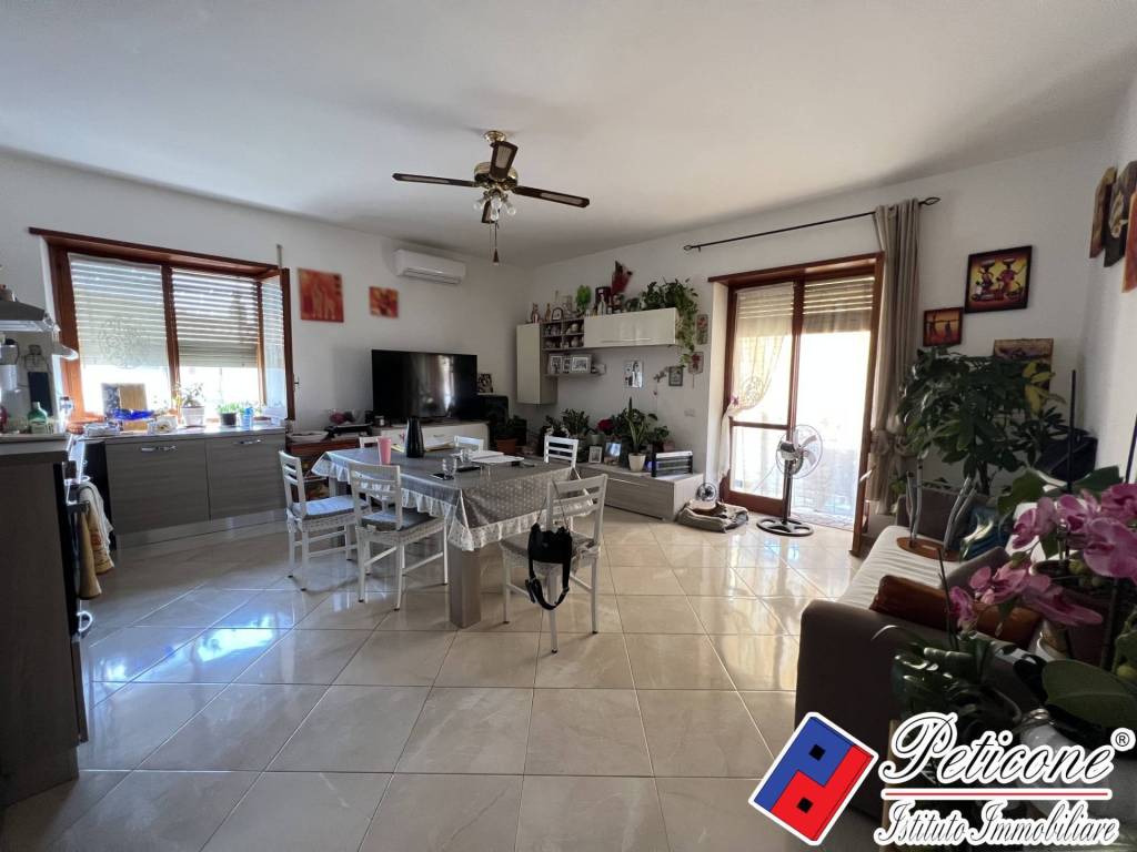Appartamento a Fondi in VIA MADONNA DELLE GRAZIE - Foto 2