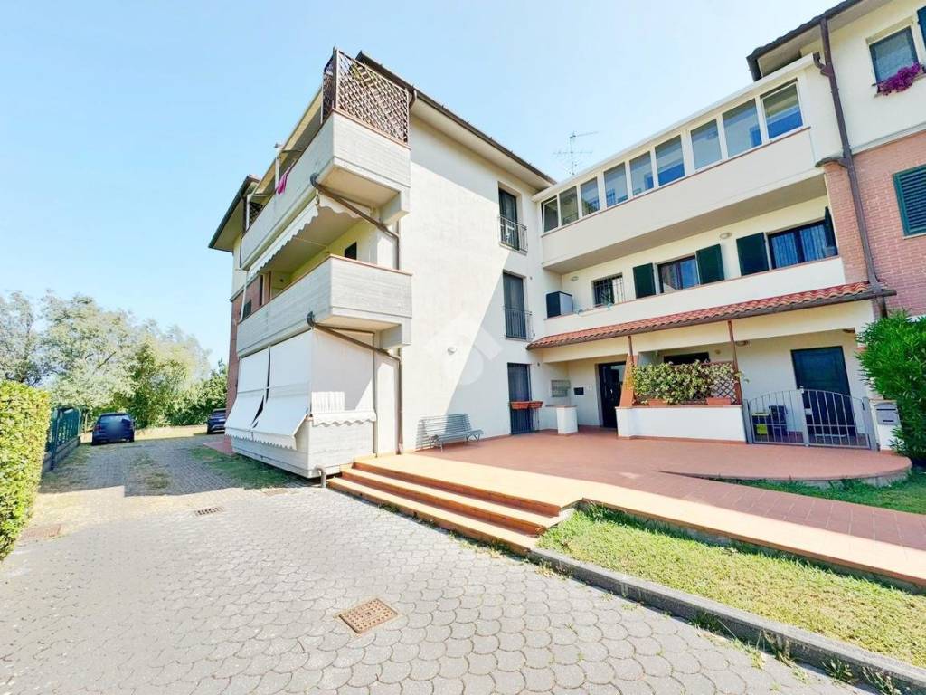 Appartamento a Quarrata in Via V. Fiorentina II Tronco, 305 - Foto 3