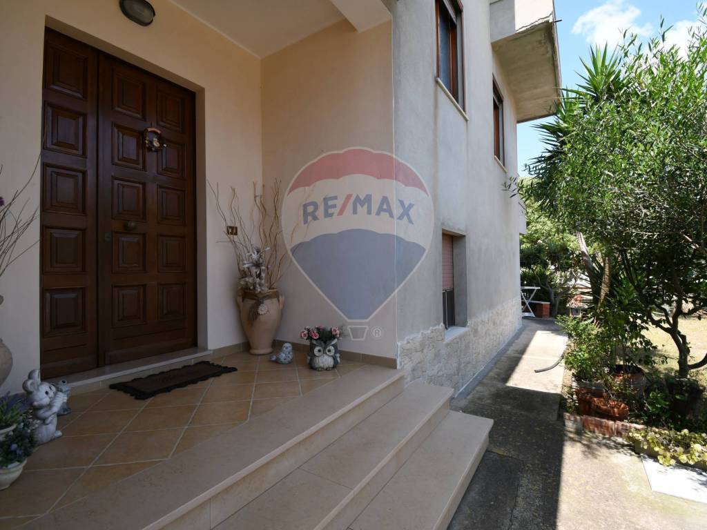 Villa a Decimomannu in Giosuè Carducci, 14 - Foto 3