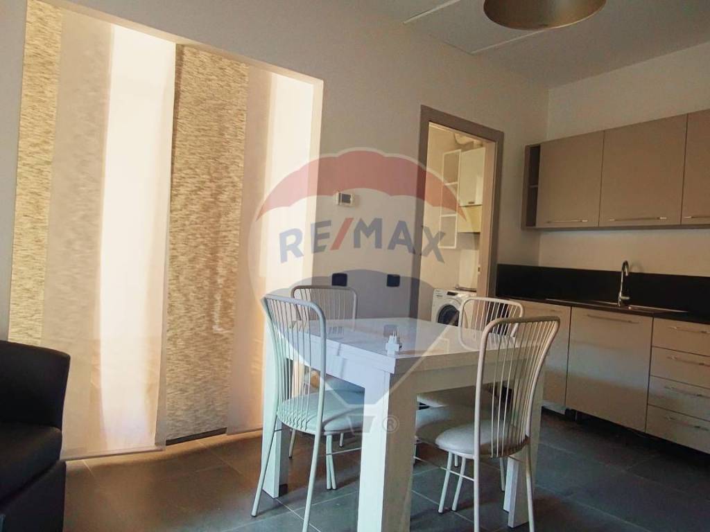 Appartamento a Besozzo in Via Bertolotti, 7 - Foto 2