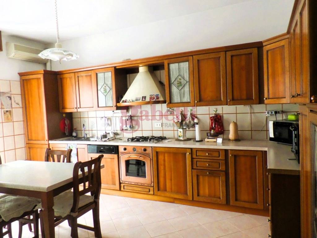 Casa indipendente a Cento in Via Malagodi, 17 - Foto 2