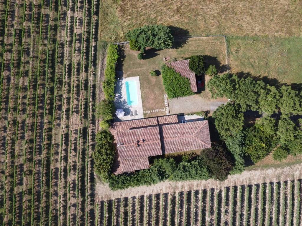 Rustico / casale a Nizza monferrato in Strada Vecchia di Castelboglione - Foto 4