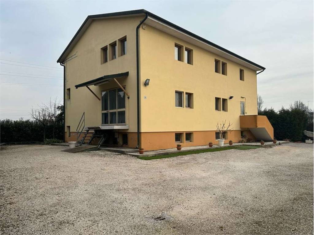 Palazzo / stabile a Venezia in Via Lago di Fimon, 6 - Foto 3