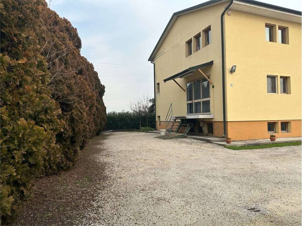 Palazzo / stabile a Venezia in Via Lago di Fimon, 6 - Foto 4