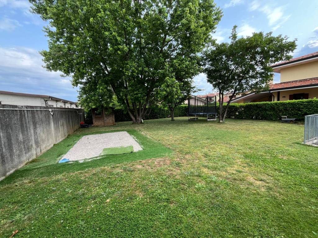 Villa a Romans d'isonzo in VIA MODOLET, 20 - Foto 5