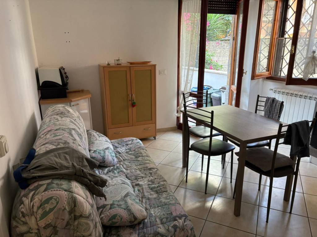 Appartamento a Aprilia in Via delle Margherite, 61 - Foto 3