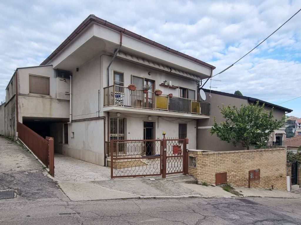 Appartamento a Pescara in Strada Colle Scorrano, 96 - Foto 2