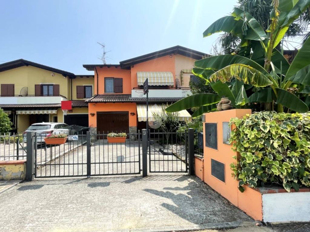 Villetta a schiera a Torre de' picenardi in Via Alcide De Gasperi, 9 - Foto 4