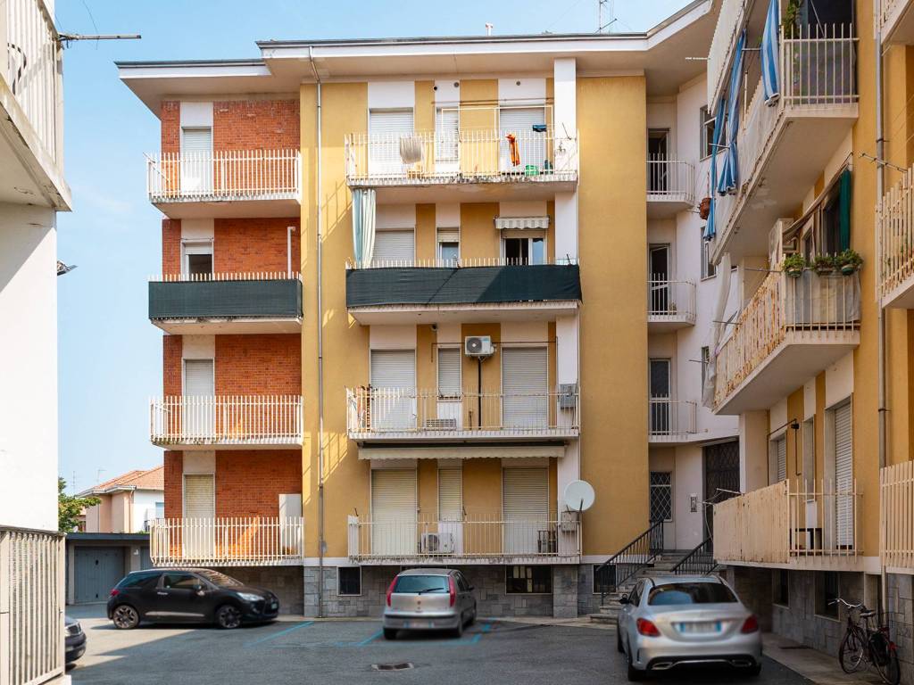 Appartamento a Santhià in Via Tagliamento, 17 - Foto 2