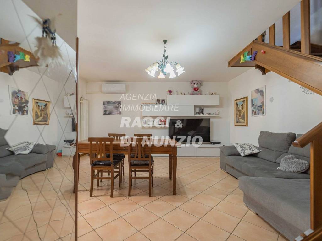 Attico / mansarda a Grottaferrata in Via Cesare Battisti, 5 - Foto 4