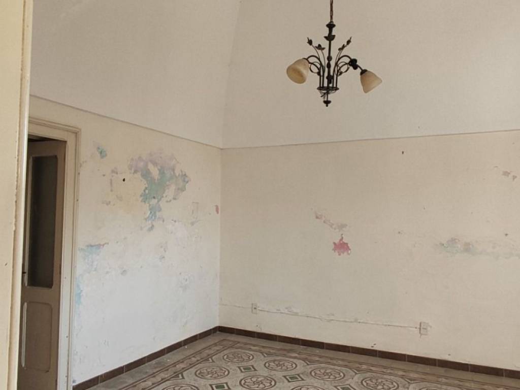 Casa indipendente a Giurdignano in Via Dante Alighieri - Foto 3