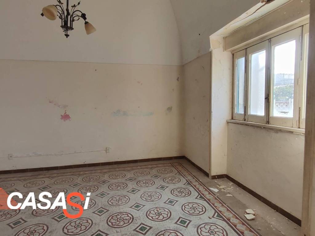 Casa indipendente a Giurdignano in Via Dante Alighieri - Foto 4