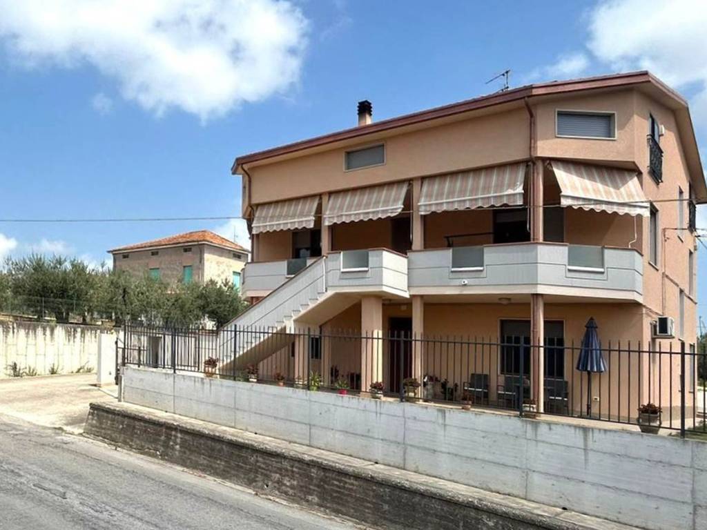 Villa a Lanciano in Contrada Costa di Chieti, 73 - Foto 2