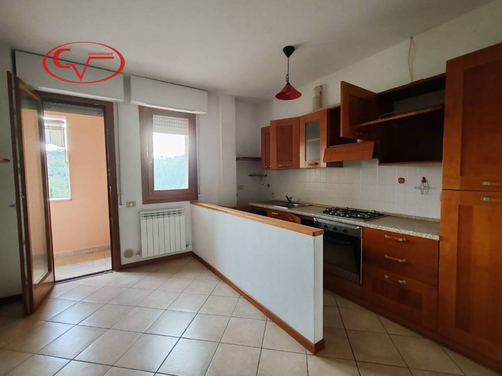 Appartamento a Cavriglia in Via Giuseppe Di Vittorio - Foto 5