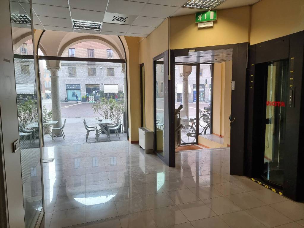 Immobile a Cremona in Piazza Antonio Stradivari, 18 - Foto 2