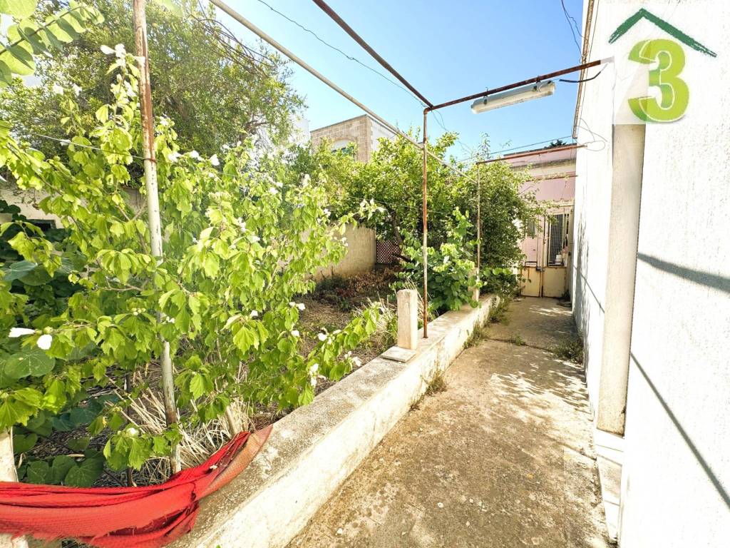 Casa indipendente a Tricase in Via Corrado Giaquinto - Foto 2