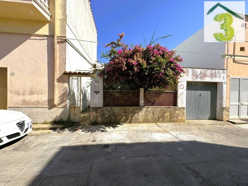 Casa indipendente a Tricase in Via Corrado Giaquinto - Foto 4