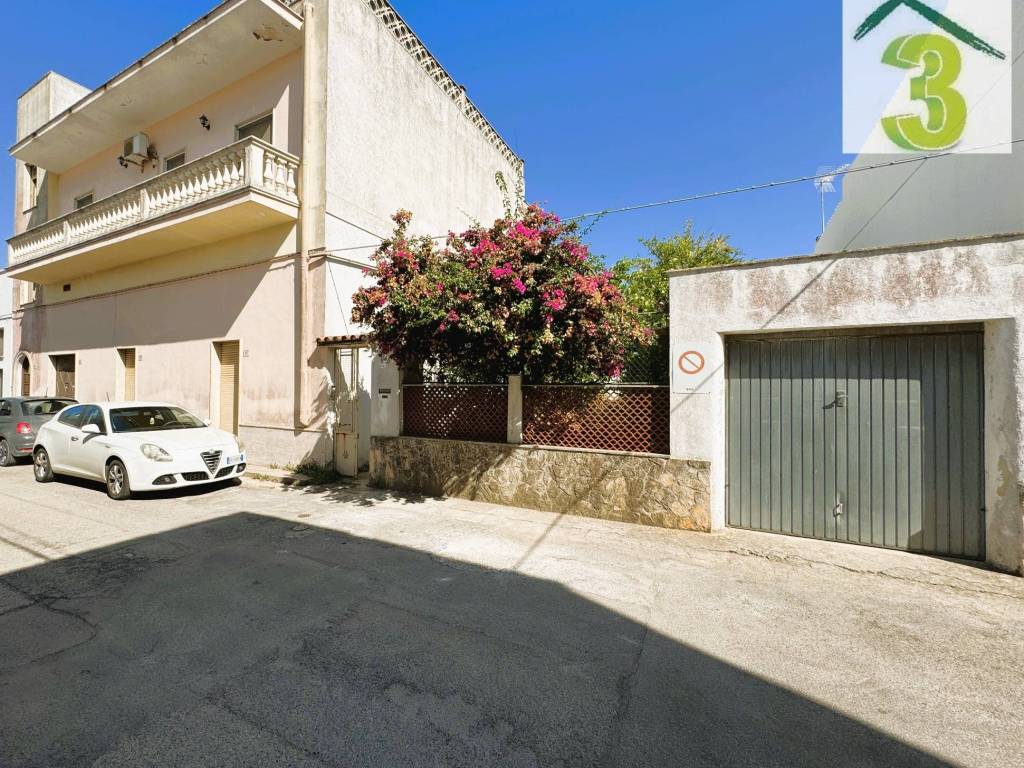 Casa indipendente a Tricase in Via Corrado Giaquinto - Foto 5