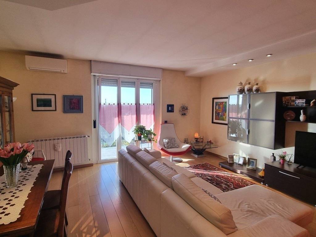 Appartamento a Gattinara in Via Luigi Faglia, 23 - Foto 3