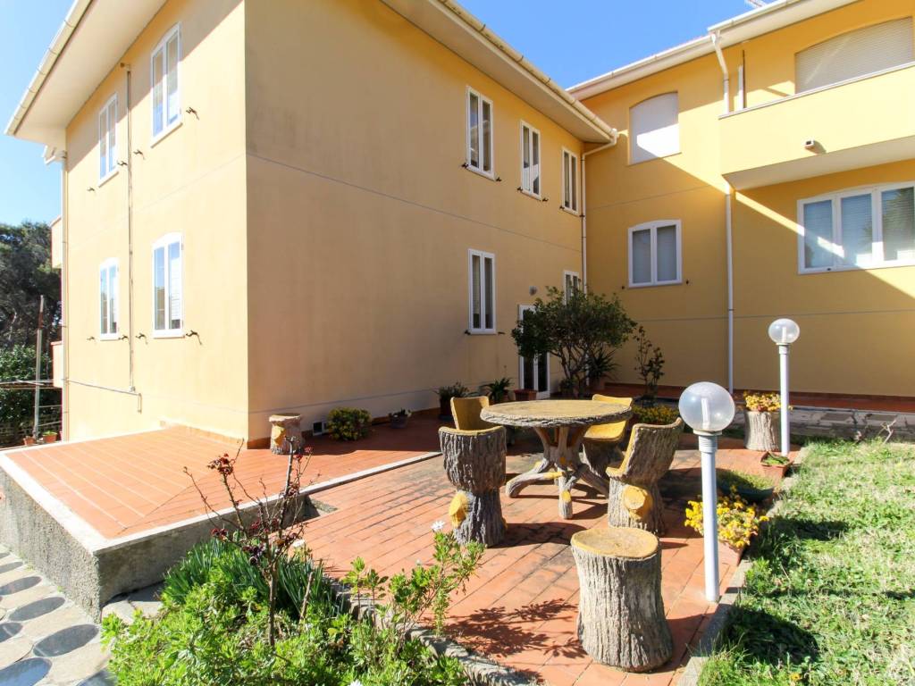 Villa a Rosignano marittimo in Via Raffaello Sanzio - Foto 5