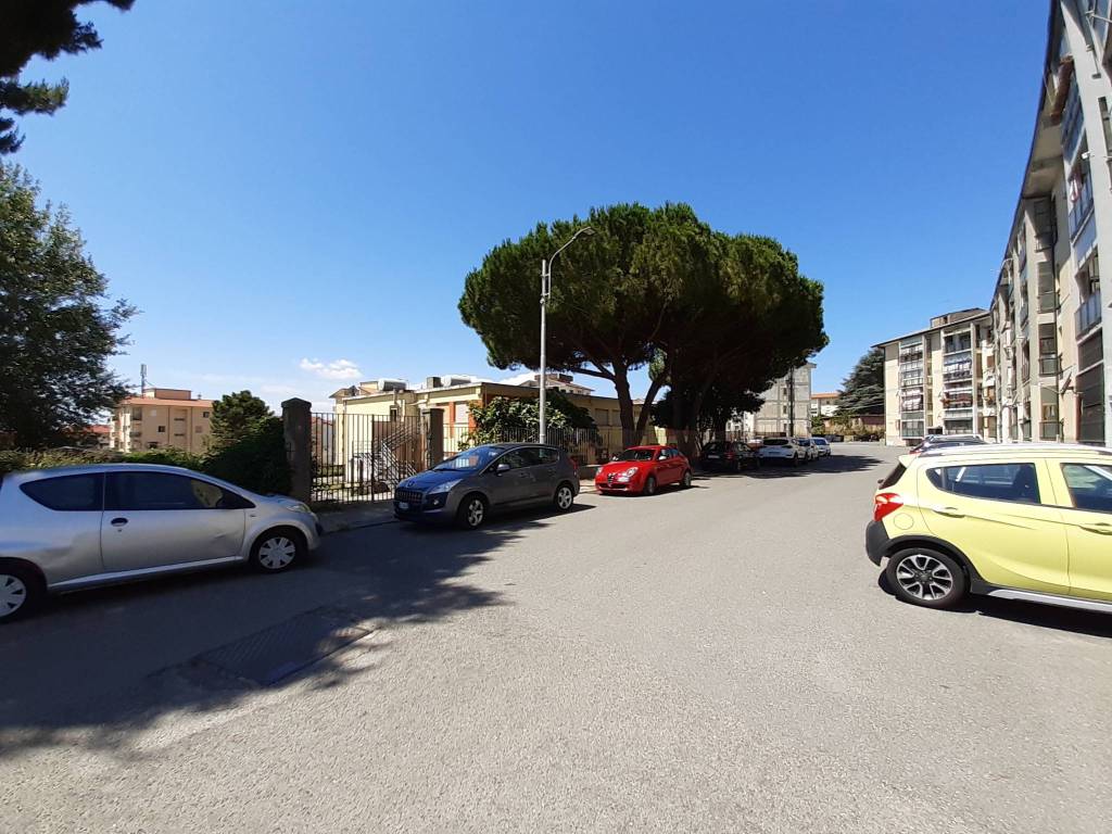 Villa a Catanzaro in Via Gianvincenzo Gravina - Foto 2