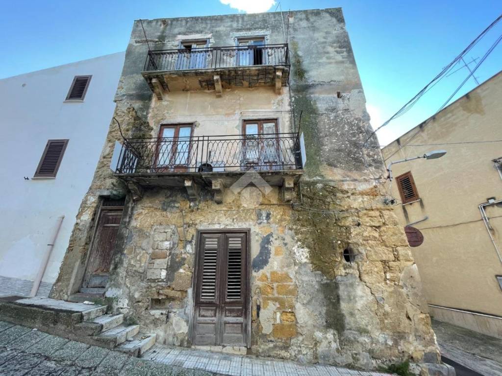 Casa indipendente a Castellammare del golfo in Via aragona, 14 - Foto 2