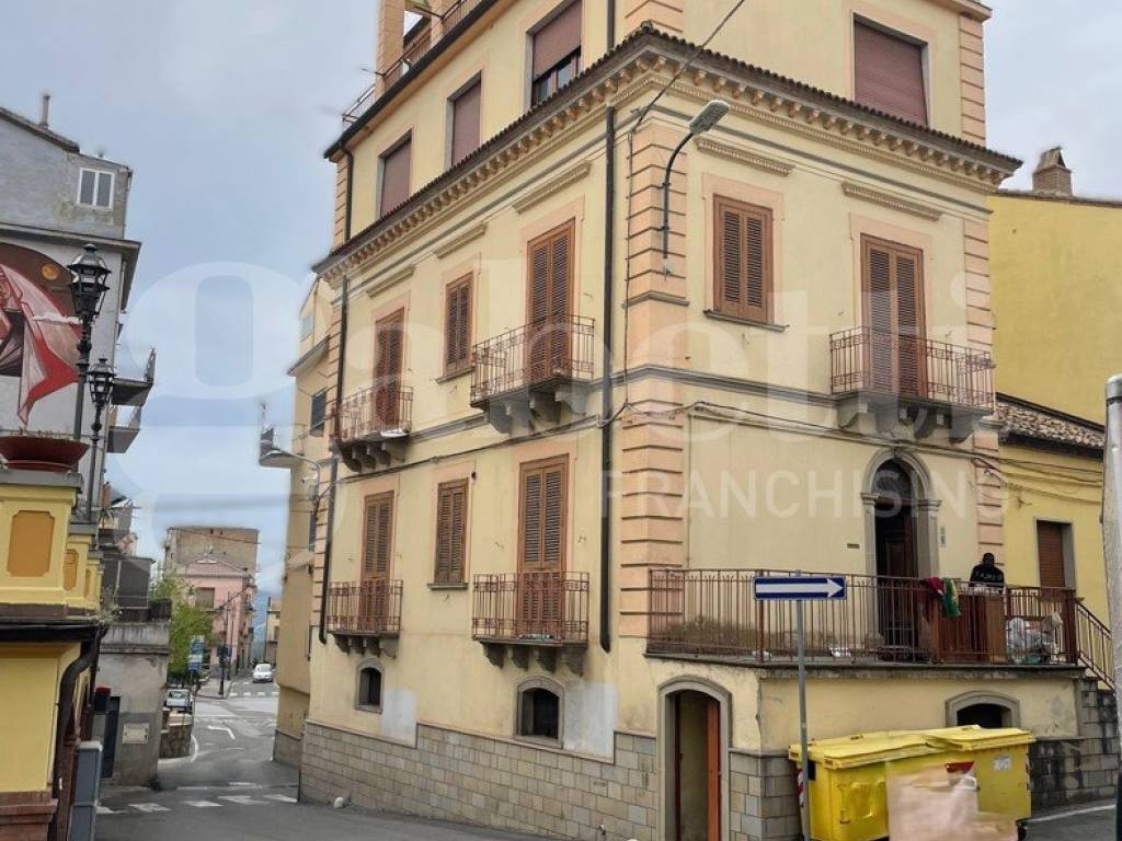 Appartamento a Stigliano in Piazza Giuseppe Zanardelli - Foto 2