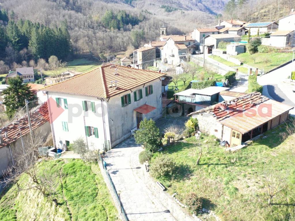Casa indipendente a Minucciano in via Dalmazia, 7 - Foto 2